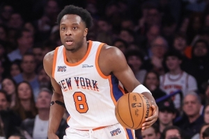 效率很高！阿努诺比24投15中砍下35+5+2断 正负值+24