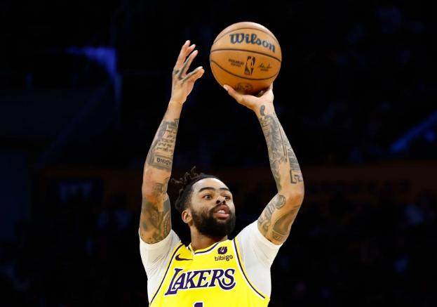 华体会体育下载-湖人顺风局的神！拉塞尔三分4连击太猛+队史封王